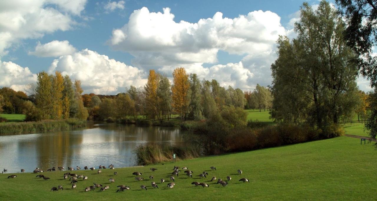 National Badminton Centre Lodge & Health Club Milton Keynes Zewnętrze zdjęcie